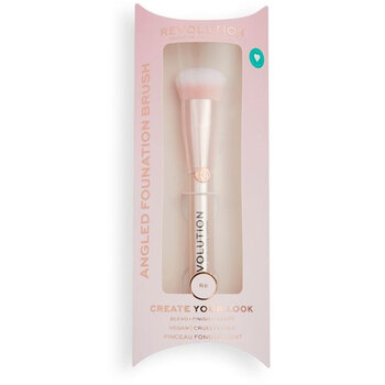 R8 Create Angled Foundation Brush - Štetec na tvár